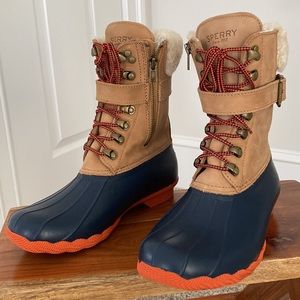 Sperry boot
